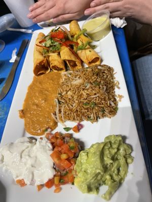 El Pacifico by null