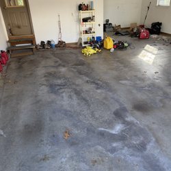 JOMO Moving - Joplin - Misc garage items Honda generator  Misc auto battery chargers