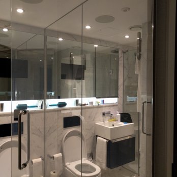 Eccleston Square Hotel - Another view of the bathroom - Hotels Near Me - London, XGL
