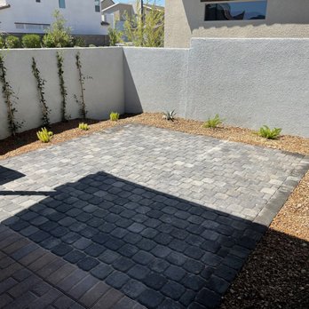 Domestic Landscape - Courtyard - Tree Services Near Me