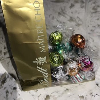 Lindt Chocolate Shop - Chocolatiers & Shops Near Me - Richmond, British Columbia Lindt Chocolate Shop - Chocolatiers & Shops Near Me - Richmond, British Columbia