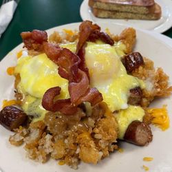 The Whistling Kettle - Breakfast Poutine ($14.95)