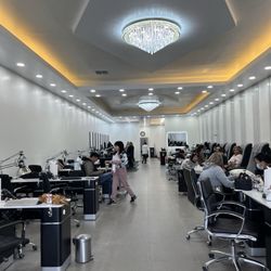 Emil's Hair & Nails