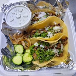 La colibri - Tacos de asada y pastor pollo