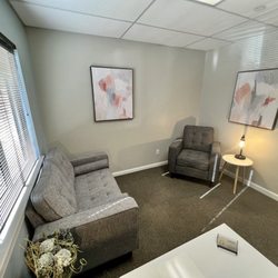Lifebulb Therapy & Counseling - Therapy Room