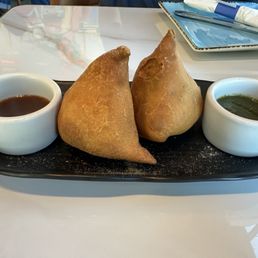 Veg samosa (2pc)