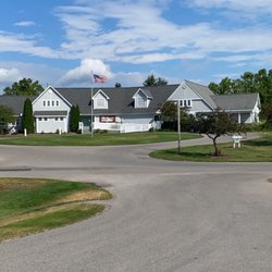 The Crown Golf Club - Exterior building