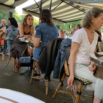 Jean-Baptiste - Atmosphere - French Near Me - Boulogne Billancourt, 92