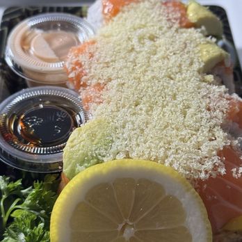 Blufish Sushi & Grill - Mango Crunch Roll (8pcs) - Sushi Bars Near Me - Azusa, California