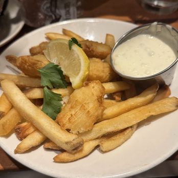 Ivar's Acres of Clams - Half order of 5 pc Fish 'n Chips - Seafood Near Me - Seattle, Washington