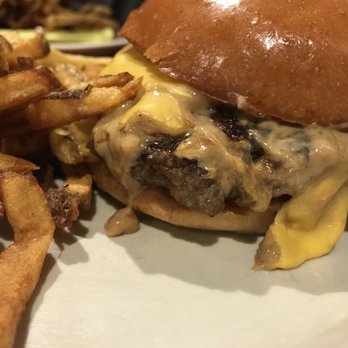P J Marley's - New American Near Me - Medina, Ohio