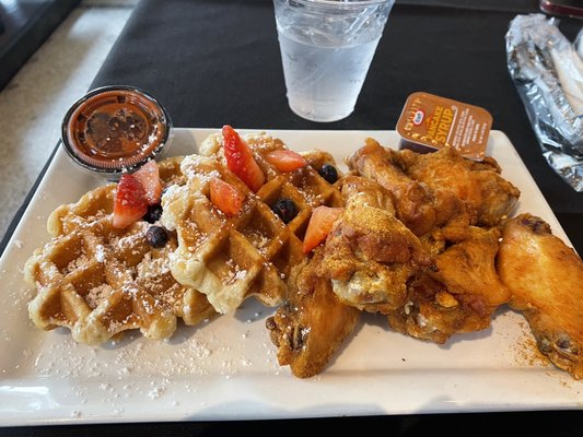 GoldRoom Restaurant & Lounge, 528 Hennepin Ave, Minneapolis, MN 55403, US