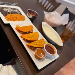Fajitas Y Salsas - Birria Tacos