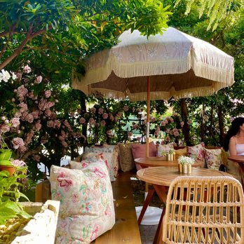 Little Hen - Beautiful patio - Breakfast & Brunch Near Me - Miami, Florida Little Hen - Beautiful patio - Breakfast & Brunch Near Me - Miami, Florida