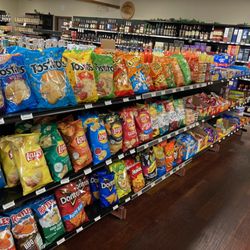 Fenwick Liquor - Good selection of snacks and extras at Fenwick Liquor