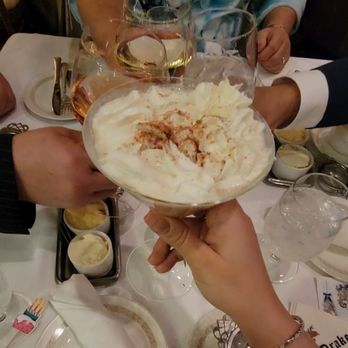 Palm Court - Snowflake drink - Bars Near Me - Chicago, Illinois