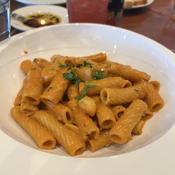 Caprizza Ristorante - Rigatoni con capesante - Italian Near Me - San Francisco, California Caprizza Ristorante - Rigatoni con capesante - Italian Near Me - San Francisco, California