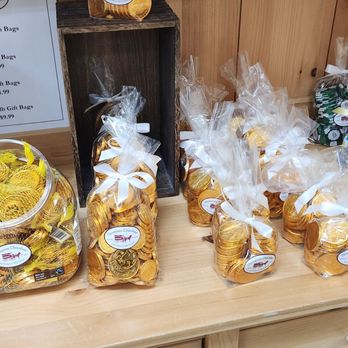 Thompson Chocolate - Chocolatiers & Shops Near Me - Meriden, Connecticut