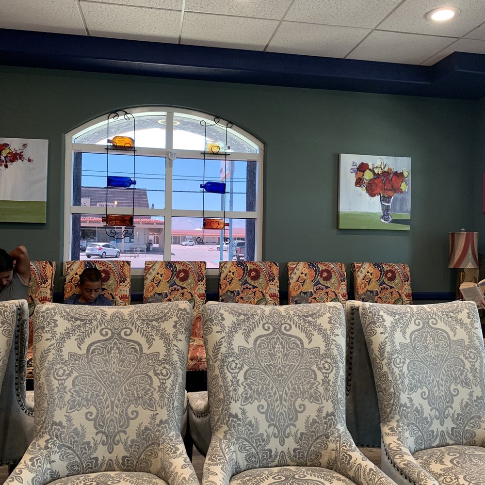 Alan E Gorenberg MD Inc - Love the dining room chairs that match nothing and further clutter the waiting room. - Allergists Near Me
