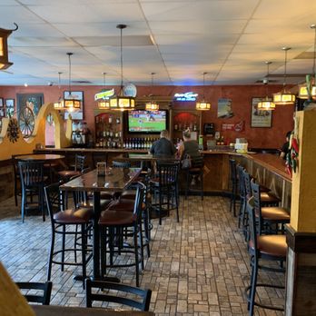 Compadres - Bar - Mexican Near Me - Painesville, Ohio