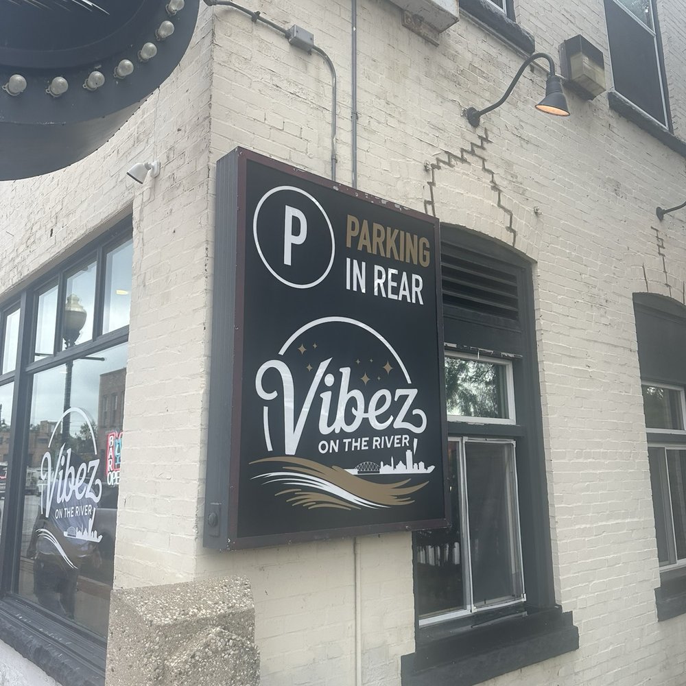 Vibez on the River - Soul Food Near Me - Aurora, Illinois Vibez on the River - Soul Food Near Me - Aurora, Illinois