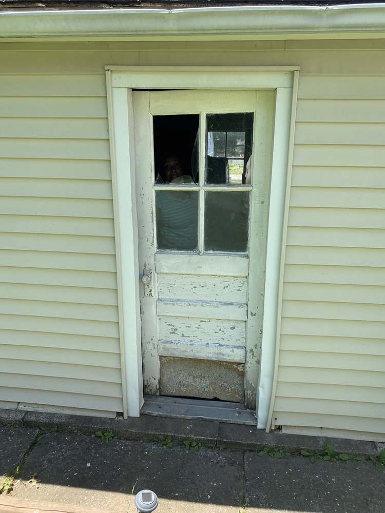 Slide of T Power House Building & Remodeling