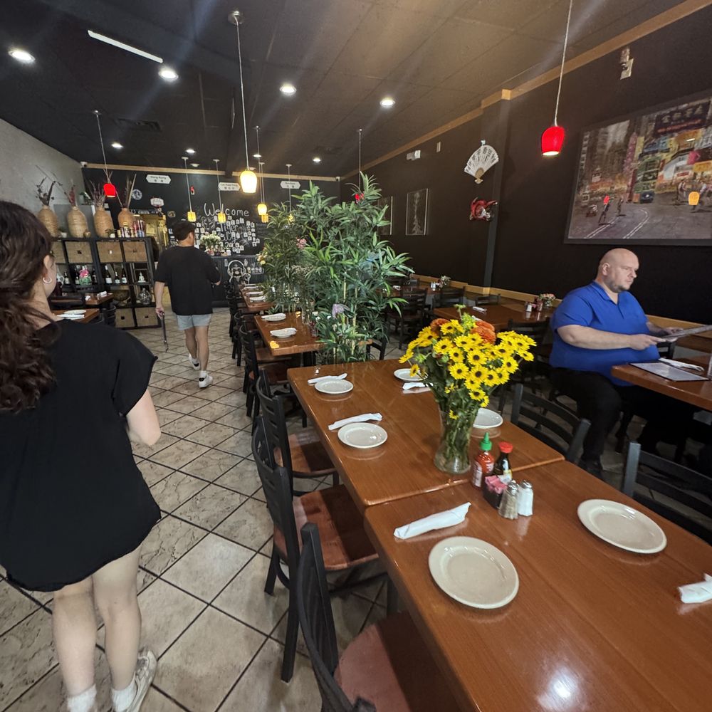 Tiger Lily 2 - Inside - Korean Near Me - Fishers, Indiana