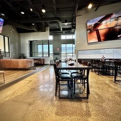 35 North Farragut Bar & Grill - Inside dining