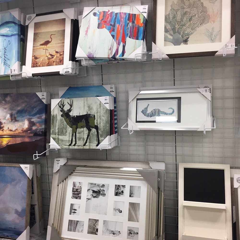 Beall's - Random art - Department Stores Near Me - Saint Cloud, Florida