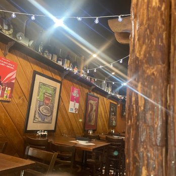 GINO's Restaurant & Bar - Beautiful and cozy - Italian Near Me - Tampa, Florida GINO's Restaurant & Bar - Beautiful and cozy - Italian Near Me - Tampa, Florida