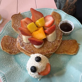 Cafe Morey's - Mix Fruits Honu Pancake* - American Near Me - Honolulu, Hawaii