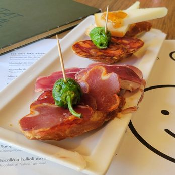 Ciutat Comtal - Tapas Bars Near Me - Barcelona, B