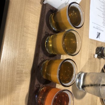 Fretboard Brewing & Public House - Flight - Brewpubs Near Me - Hamilton, Ohio Fretboard Brewing & Public House - Flight - Brewpubs Near Me - Hamilton, Ohio