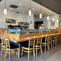 Moto Azabu Sushi Bar & Grill - Sushi Bar
