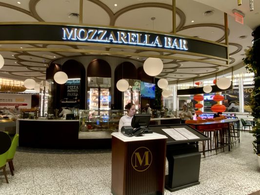 Mozzarella Bar by null