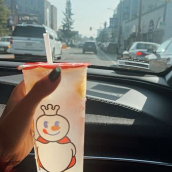 Mixue - Signature lemonade! Fresh and fantastic. Impossible to get a better value anywhere else. - Ice Cream & Frozen Yogurt Near Me - Los Angeles, California