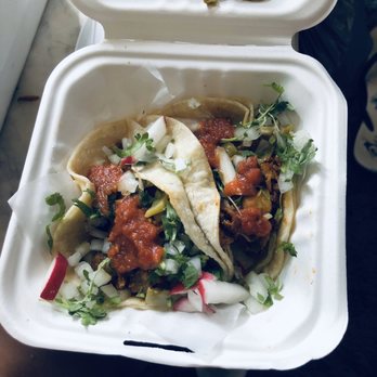 Papi's Tacos - Hampden - Pastor authentic style with corn tortillas. - Bars Near Me - Baltimore, Maryland Papi's Tacos - Hampden - Pastor authentic style with corn tortillas. - Bars Near Me - Baltimore, Maryland
