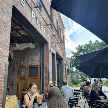 A-Side Public House - Outdoor seating - Coffee & Tea Near Me - Saint Paul, Minnesota A-Side Public House - Outdoor seating - Coffee & Tea Near Me - Saint Paul, Minnesota