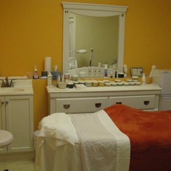 Vali Skin Care