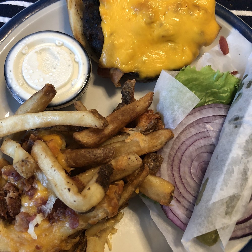 Glory Days Grill - Bacon cheddar burger - American Near Me - Lorton, Virginia