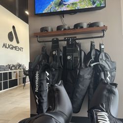 Augment Cary - Leg compression sleeves
