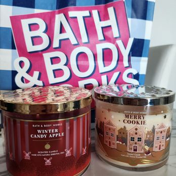 Bath & Body Works - Winter Candy Apple and Merry Cookie candles - Cosmetics & Beauty Supply Near Me - N. Miami Beach, Florida Bath & Body Works - Winter Candy Apple and Merry Cookie candles - Cosmetics & Beauty Supply Near Me - N. Miami Beach, Florida