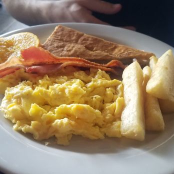 Sofrito Latin Cafe - Dos huervos Desayuno - Latin American Near Me - Orlando, Florida Sofrito Latin Cafe - Dos huervos Desayuno - Latin American Near Me - Orlando, Florida