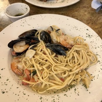Italian Kitchen & Cafe - Chef 's Kitchen Special Our Best Ever Pasta BUT I changed the sauce to Alfredo! Absolutely amazing! - Italian Near Me - Riverview, Florida Italian Kitchen & Cafe - Chef 's Kitchen Special Our Best Ever Pasta BUT I changed the sauce to Alfredo! Absolutely amazing! - Italian Near Me - Riverview, Florida