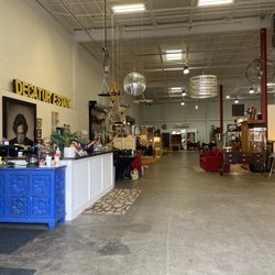 Decatur Estate Vintage Market