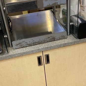 Cumberland Farms - Empty food pantry - Convenience Stores Near Me - ROCHESTER, New Hampshire