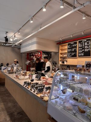 Cafe miomio / Bar Mutsumi by null