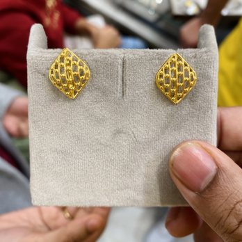 Tanishq - New Jersey - Jewelry Near Me - Iselin, New Jersey Tanishq - New Jersey - Jewelry Near Me - Iselin, New Jersey