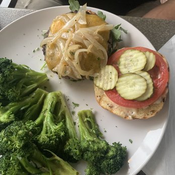 Cazzy's Corner Grill - Bison burger - American Near Me - Knoxville, Tennessee