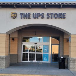 Exterior photo of The UPS Store - Tucson, Arizona Exterior photo of The UPS Store - Tucson, Arizona
